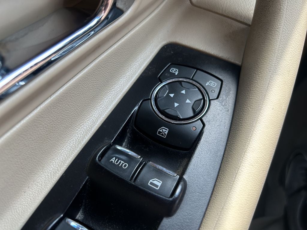 2016 Ford Taurus SE