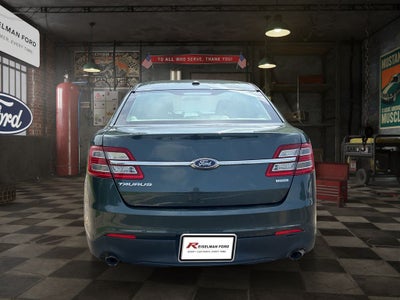 2016 Ford Taurus SE