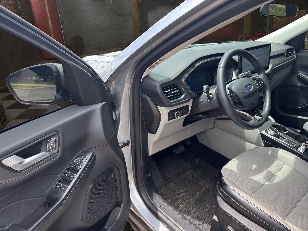 2023 Ford Escape Plug-In Hybrid Base