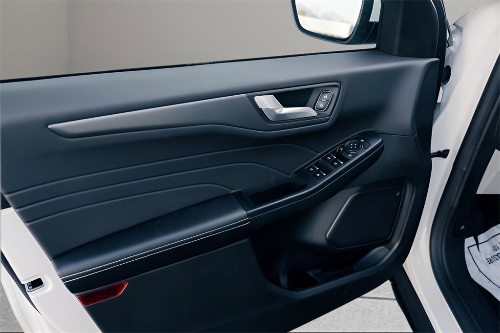 2024 Ford Escape Plug-In Hybrid Base