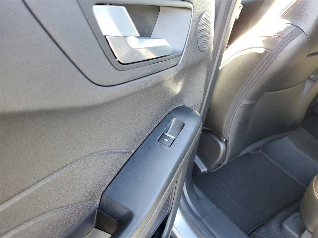 2023 Ford Escape ST-Line Elite