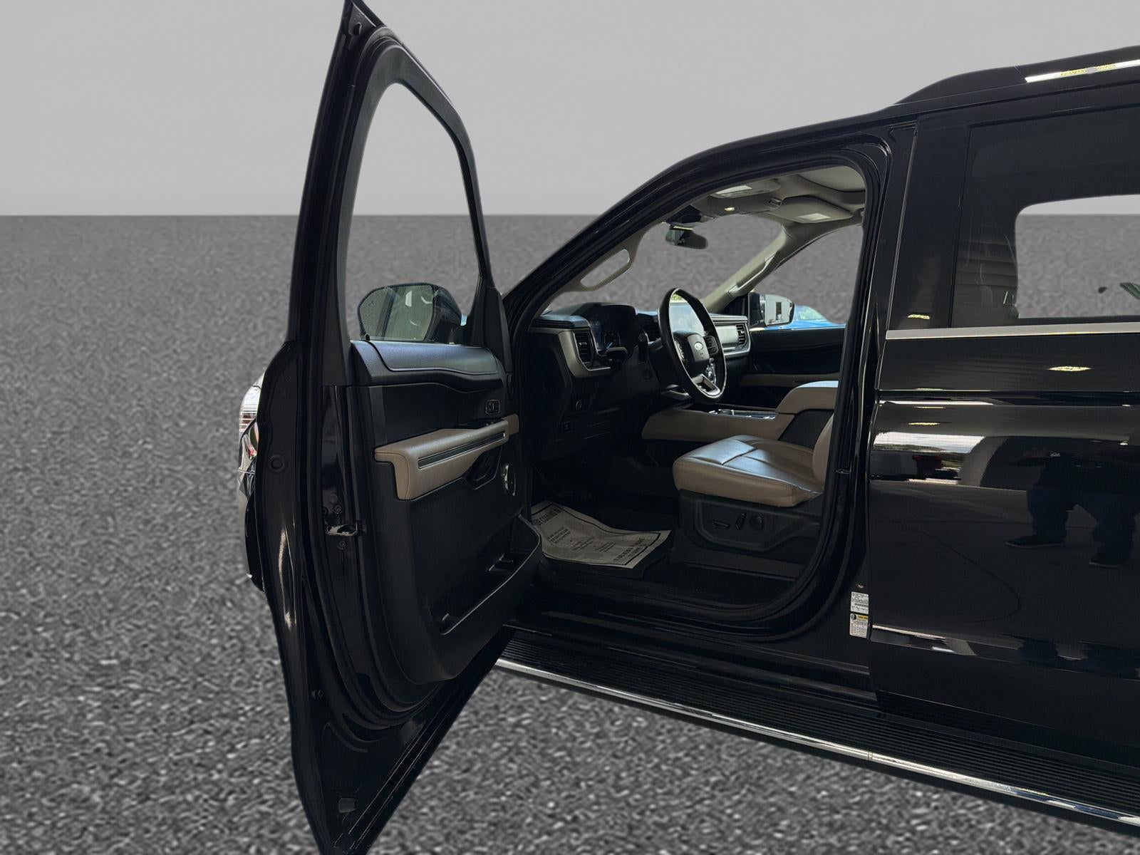 2023 Ford Expedition XLT