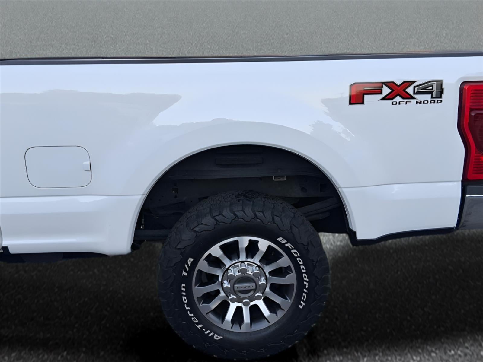 2022 Ford Super Duty F-250 Lariat