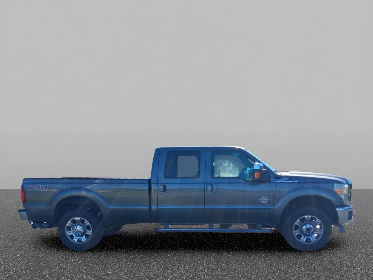 2016 Ford Super Duty F-350 Lariat