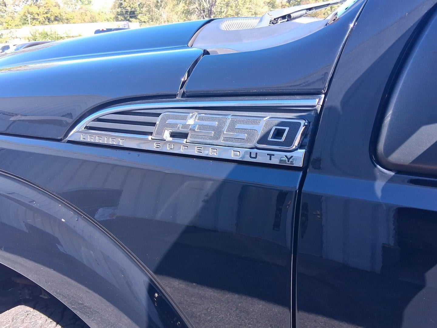 2016 Ford Super Duty F-350 DRW Lariat