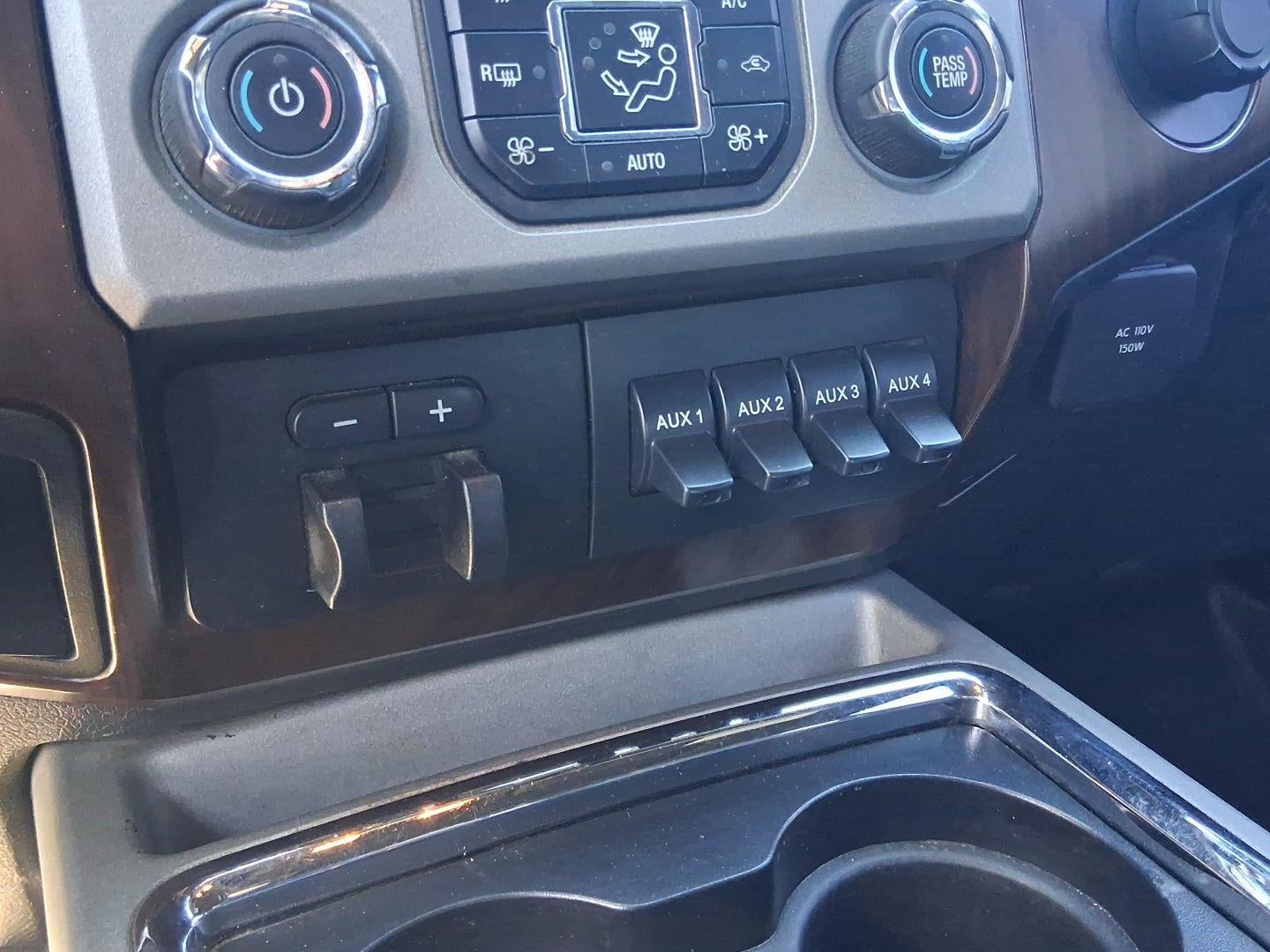 2016 Ford Super Duty F-350 DRW Lariat