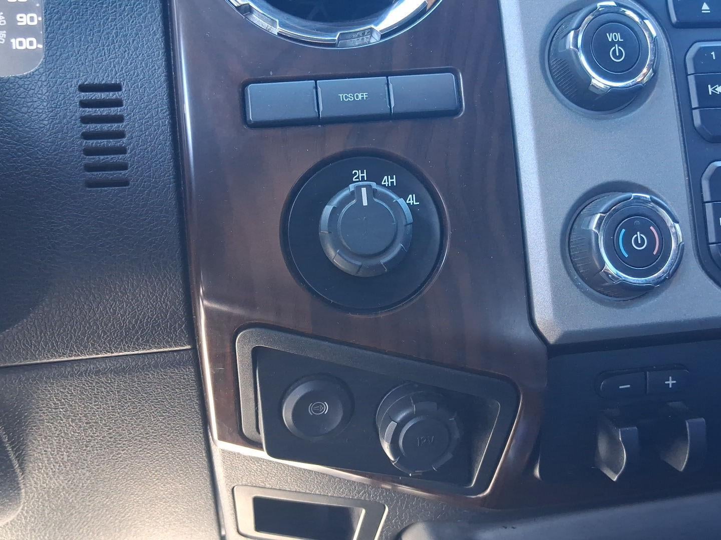 2016 Ford Super Duty F-350 DRW Lariat