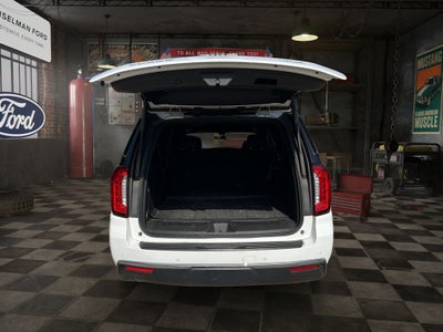 2022 GMC Yukon XL SLT