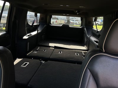 2022 GMC Yukon XL SLT