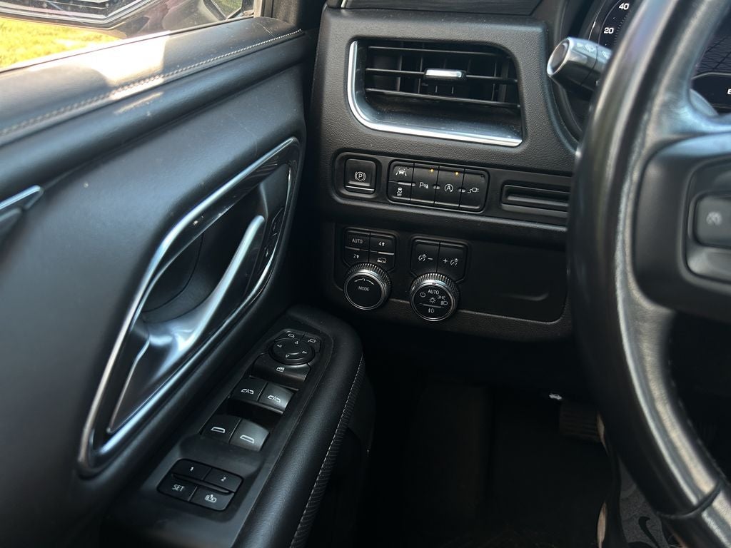 2022 GMC Yukon XL SLT