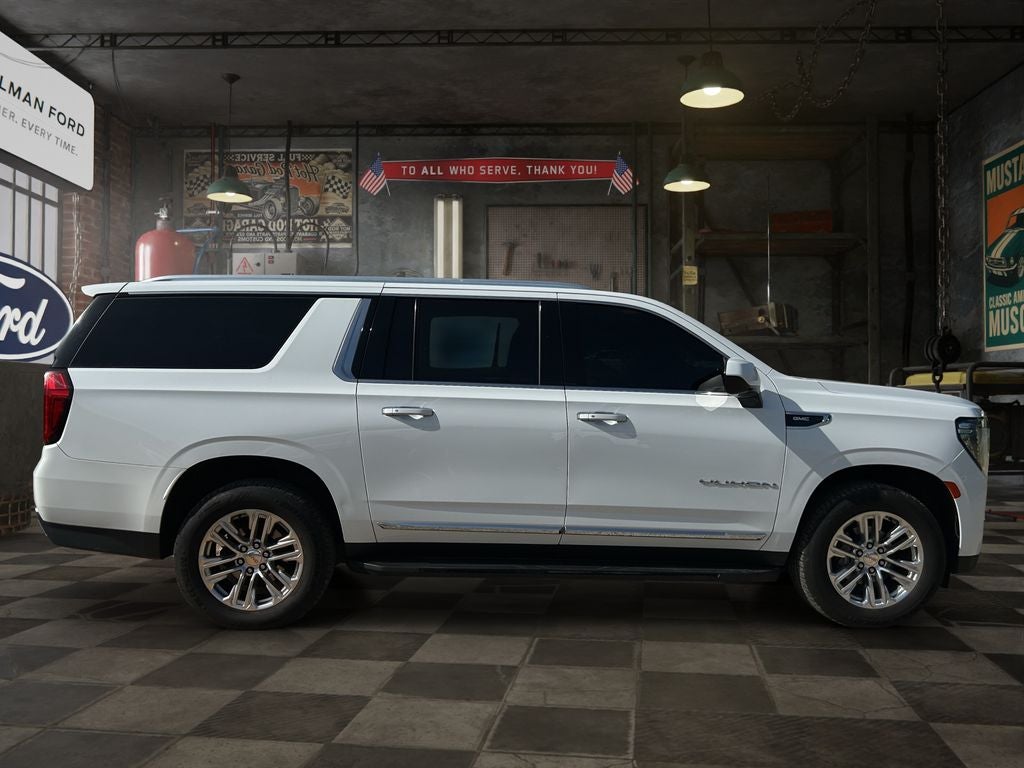 2022 GMC Yukon XL SLT