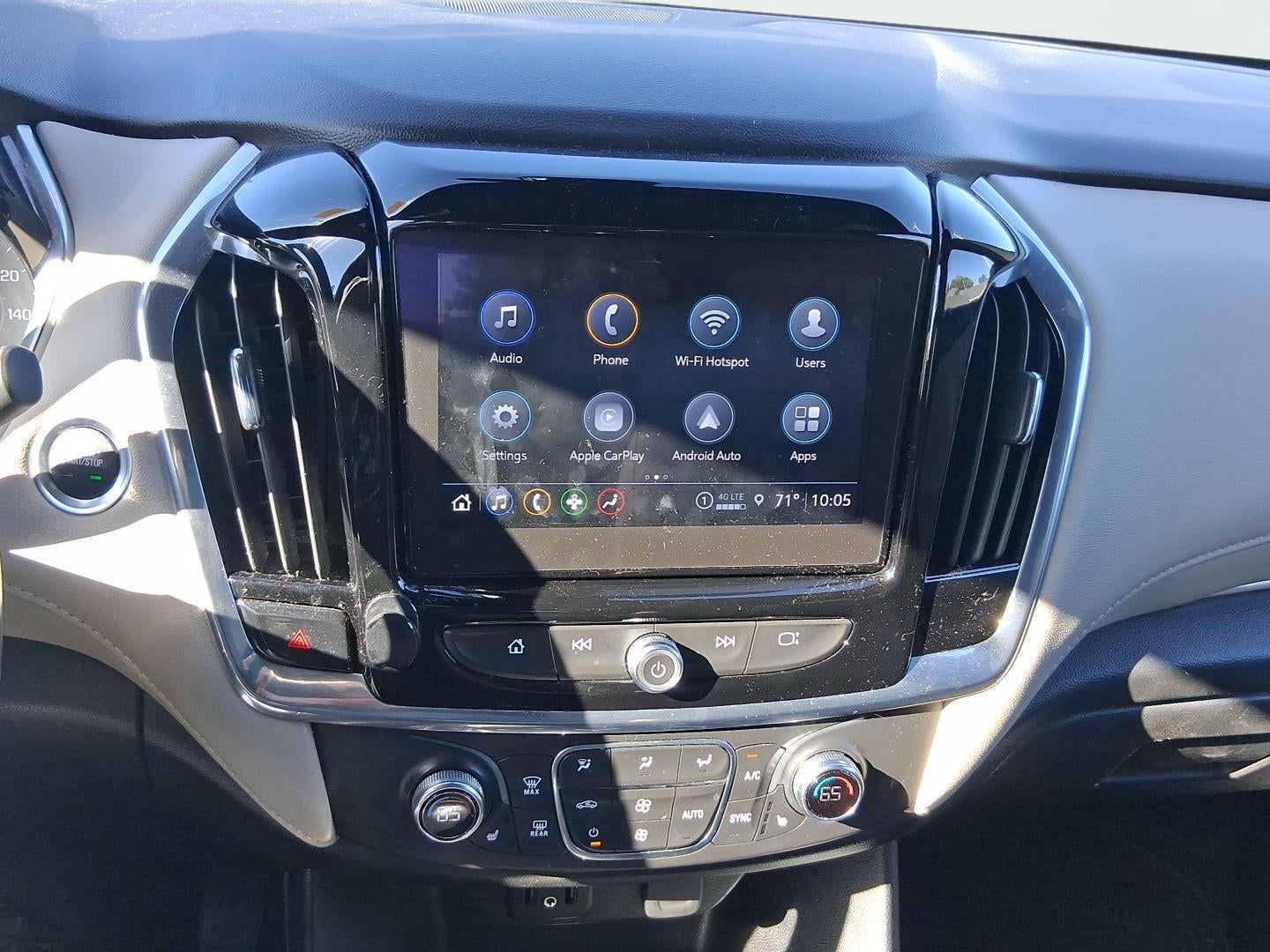 2022 Chevrolet Traverse LT Cloth