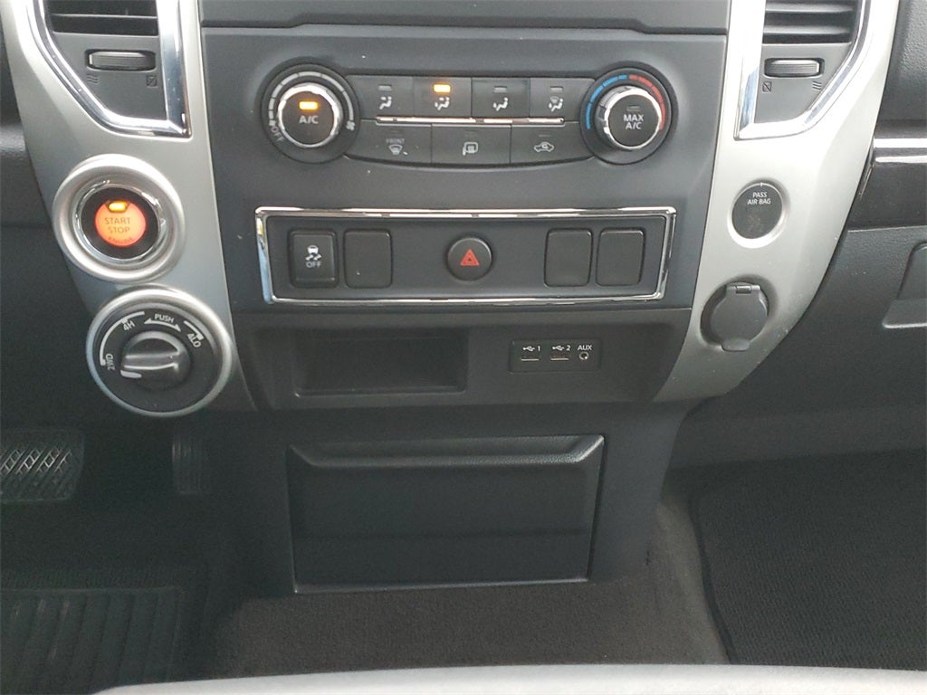 2019 Nissan Titan SV