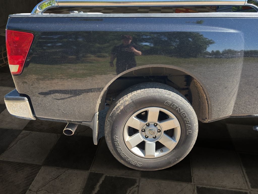 2007 Nissan Titan LE