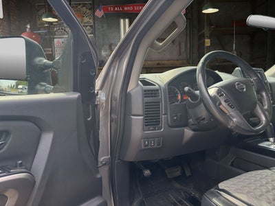 2015 Nissan Titan SV
