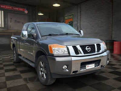 2015 Nissan Titan SV