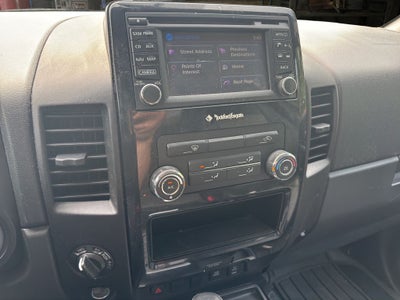 2015 Nissan Titan SV