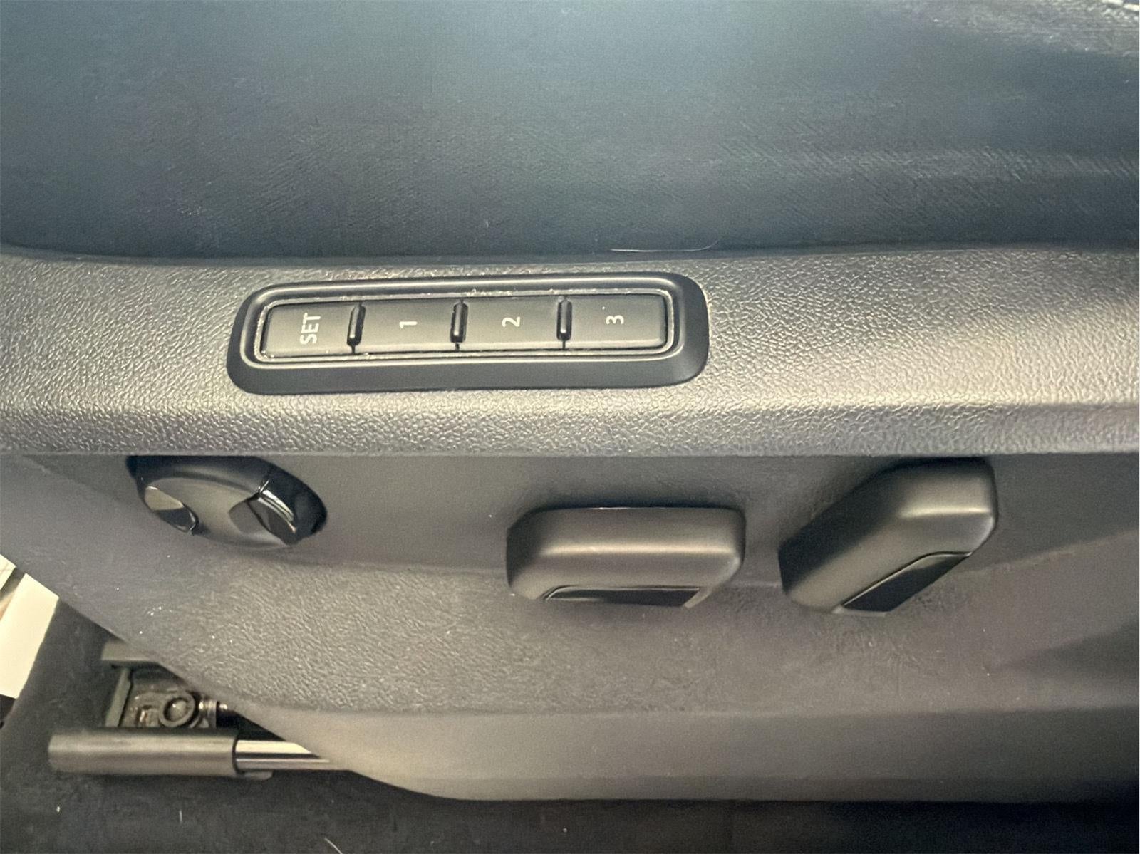 2019 Volkswagen Atlas 3.6L V6 SEL R-Line