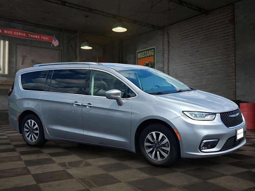 2021 Chrysler Pacifica Touring L