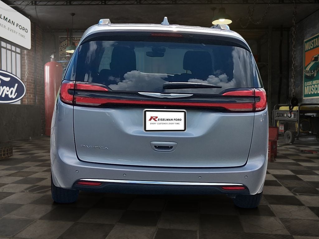 2021 Chrysler Pacifica Touring L