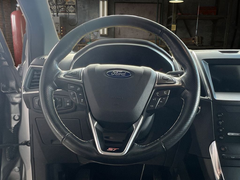 2020 Ford Edge ST