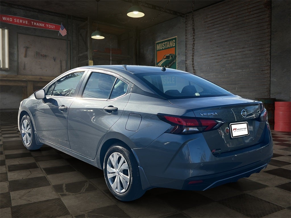 2022 Nissan Versa 1.6 S