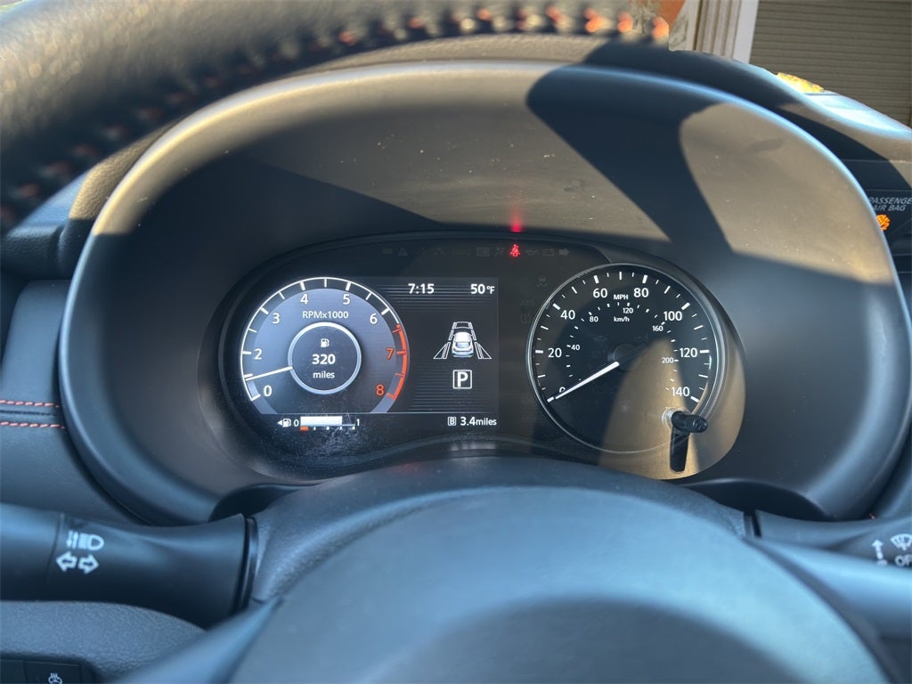 2023 Nissan Kicks SR