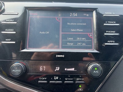 2020 Toyota Camry SE