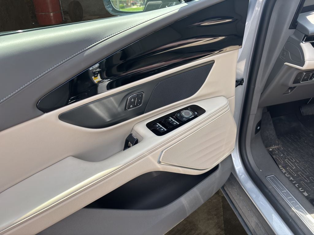 2025 Lincoln Nautilus Premiere