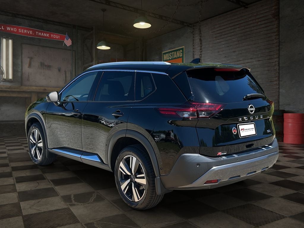 2023 Nissan Rogue SL