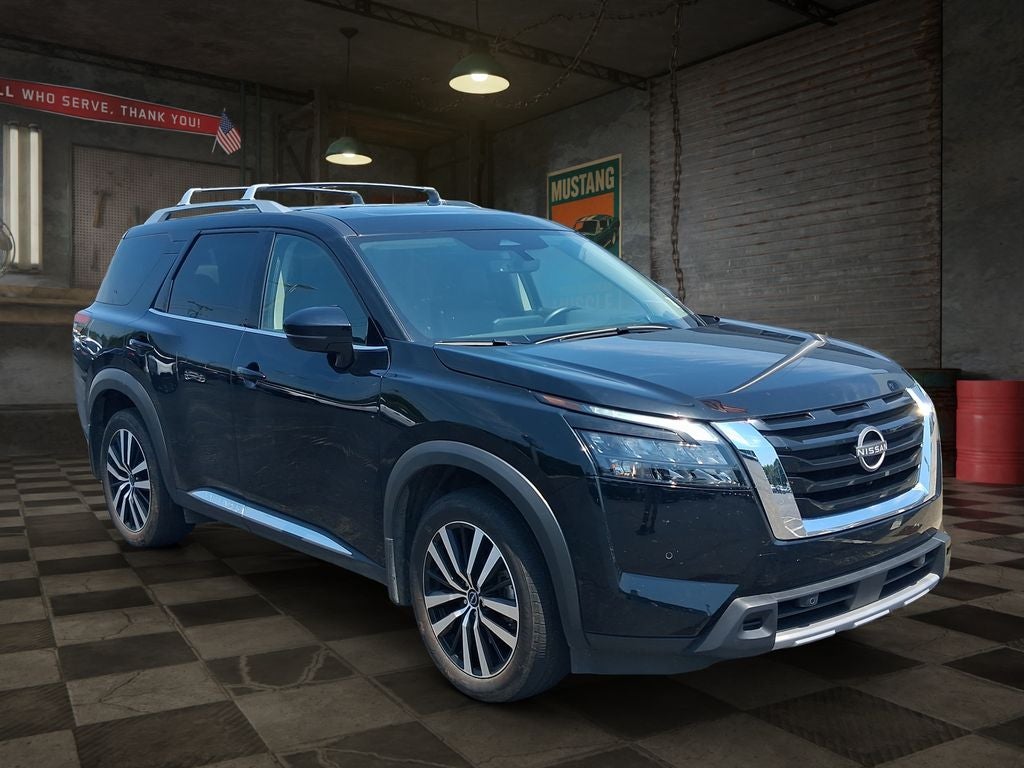 2025 Nissan Pathfinder Platinum