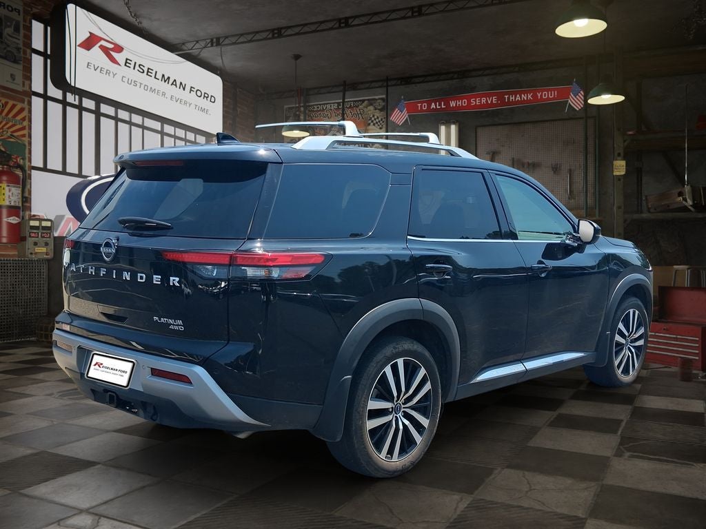 2025 Nissan Pathfinder Platinum
