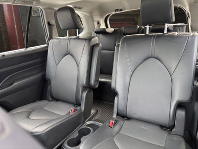 2022 Toyota Sienna Woodland Edition