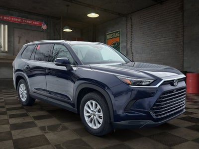 2022 Toyota Sienna Woodland Edition