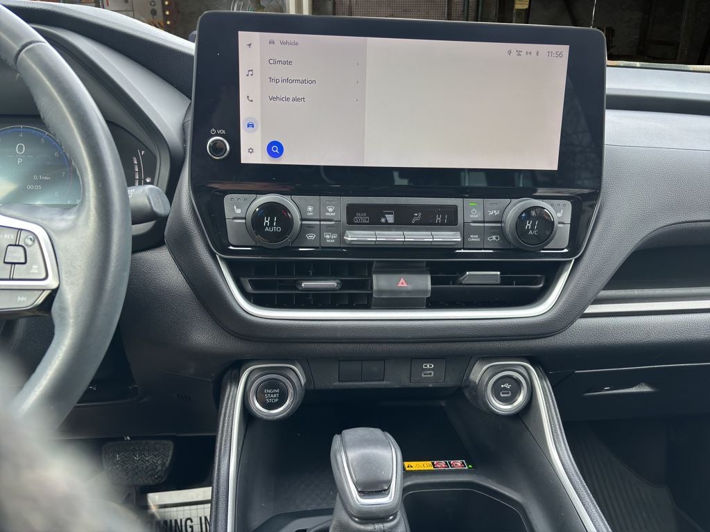 2022 Toyota Sienna Woodland Edition