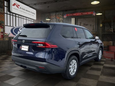 2022 Toyota Sienna Woodland Edition