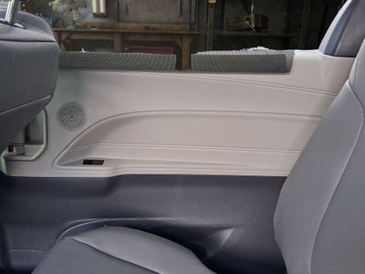 2023 Toyota Sienna XLE 8 Passenger