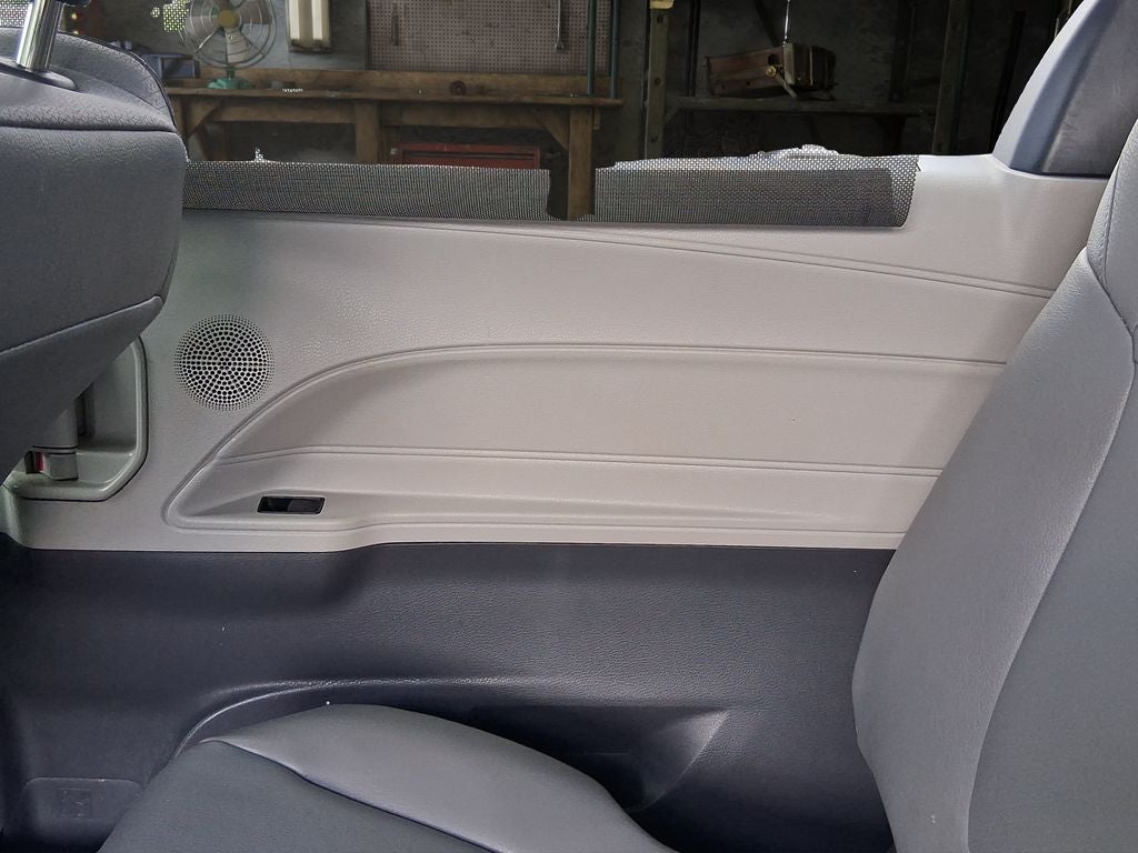 2023 Toyota Sienna XLE 8 Passenger